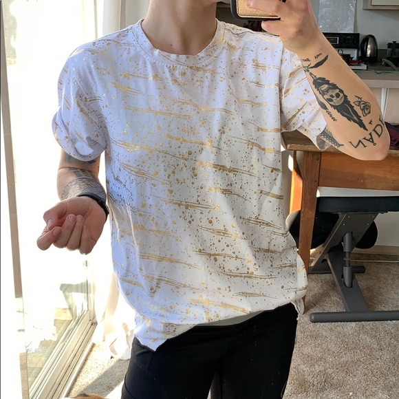 Victorious Tops - NWOT Victorious Gold Splatter Paint Hi Low Tee